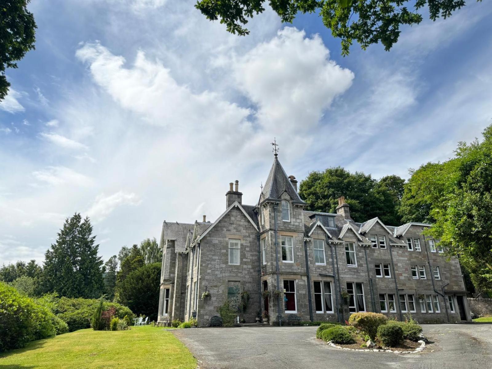 Wellwood Manor Hotel Pitlochry Eksteriør billede
