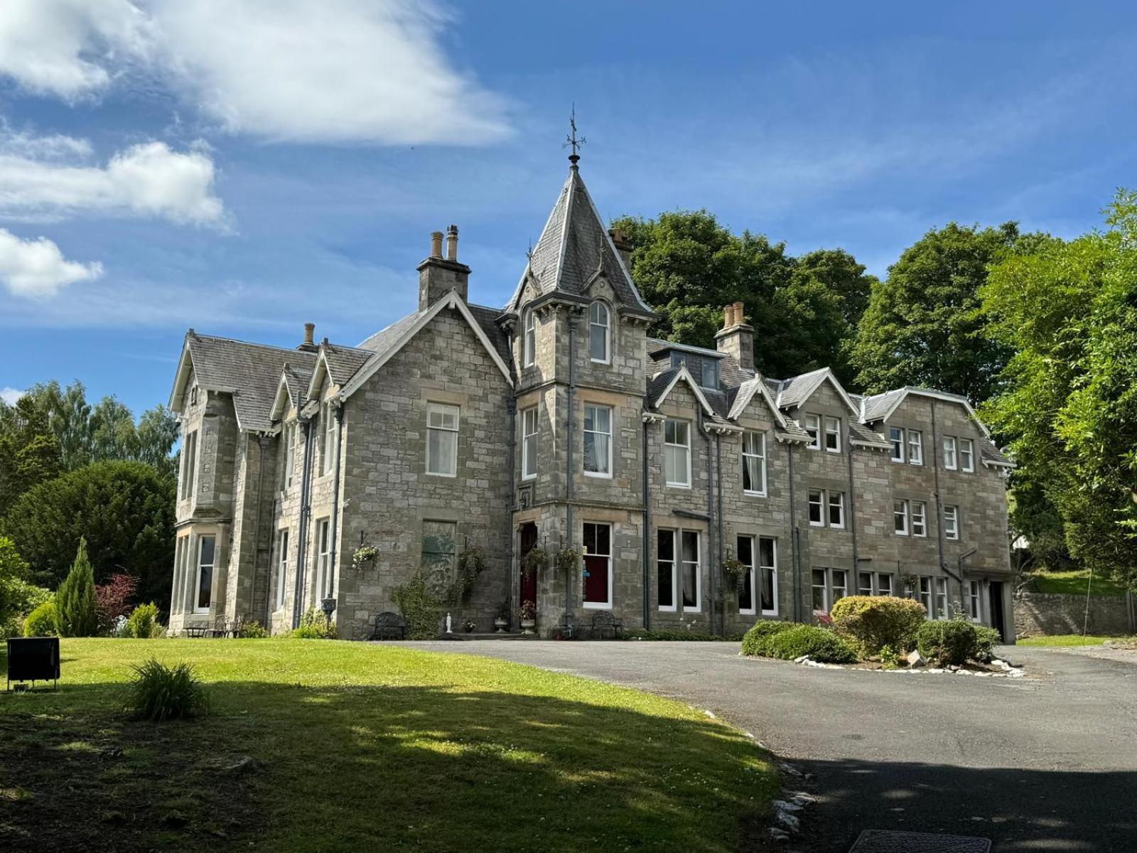 Wellwood Manor Hotel Pitlochry Eksteriør billede