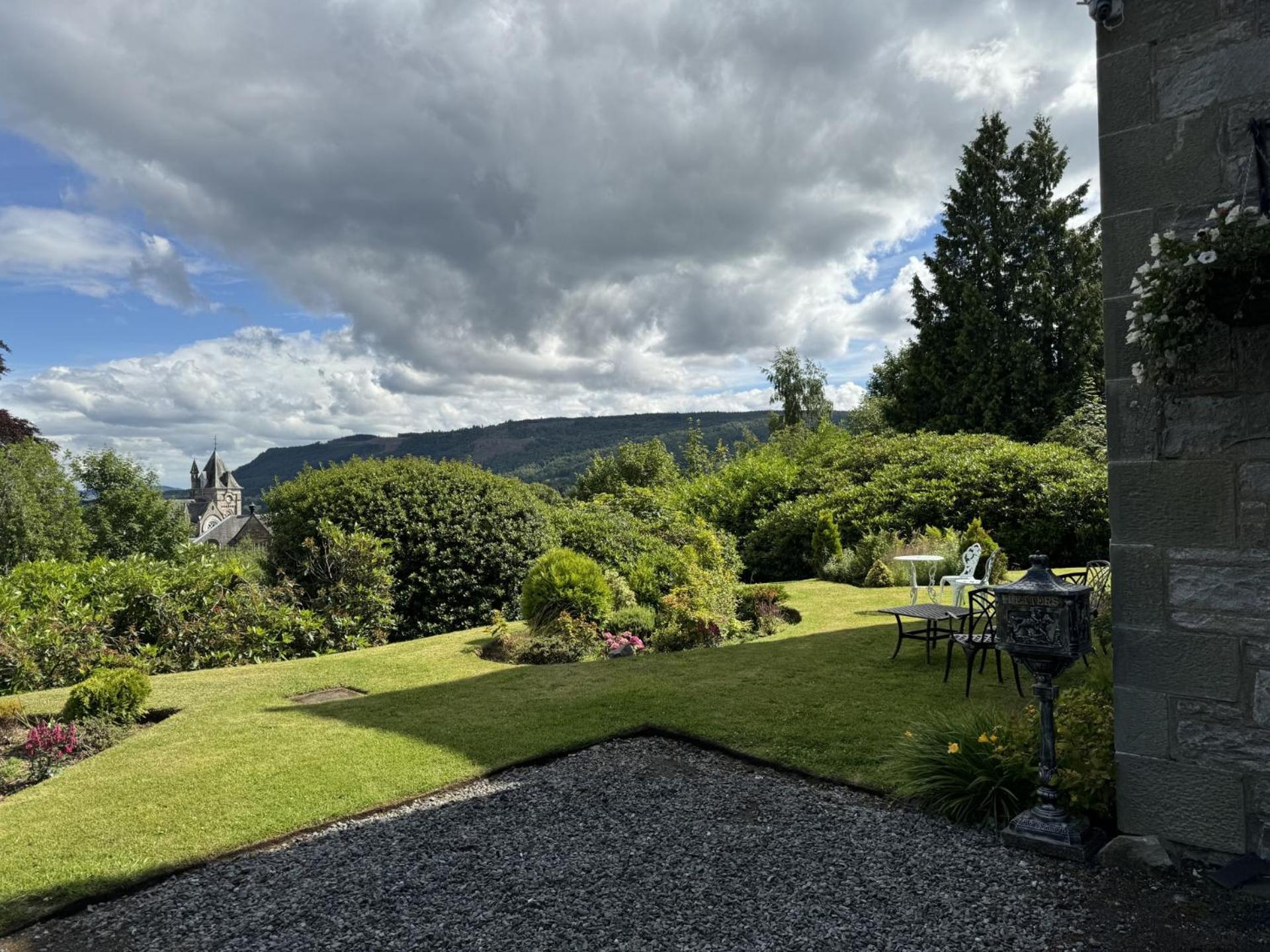 Wellwood Manor Hotel Pitlochry Eksteriør billede