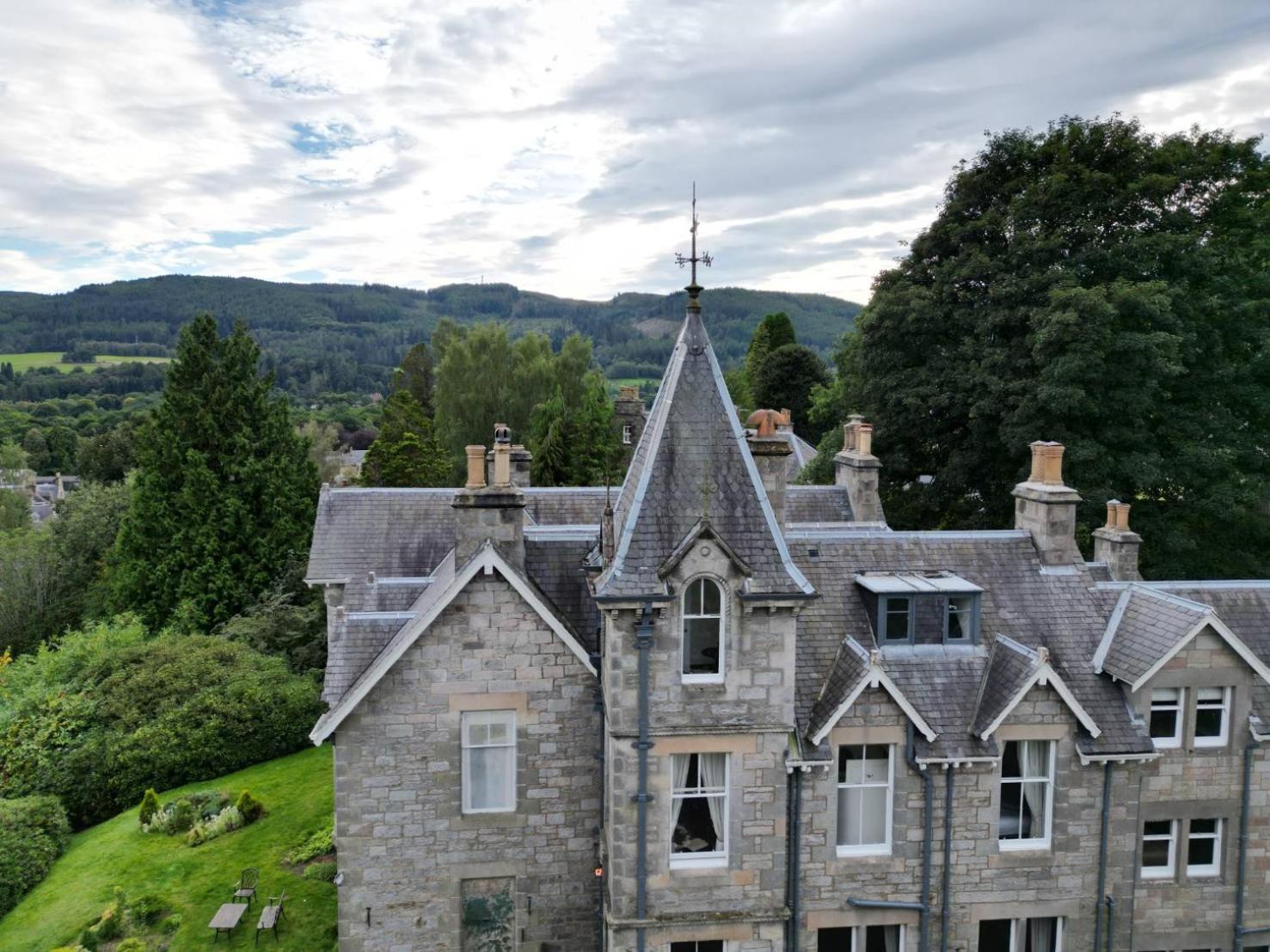 Wellwood Manor Hotel Pitlochry Eksteriør billede