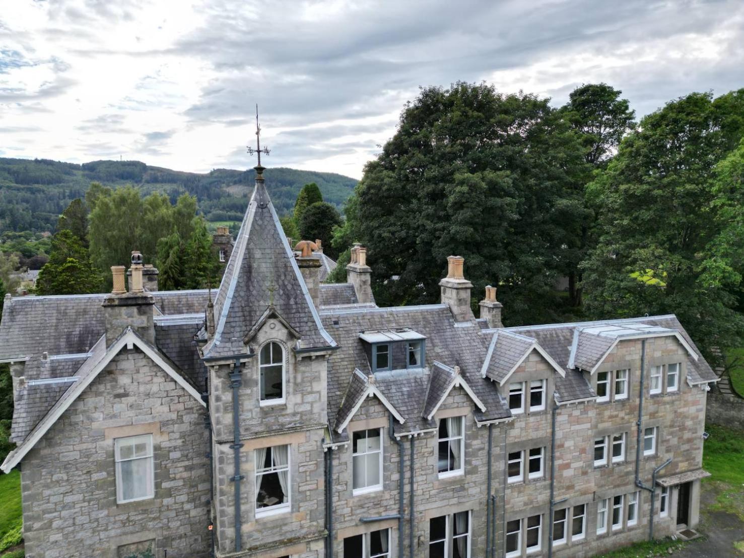 Wellwood Manor Hotel Pitlochry Eksteriør billede